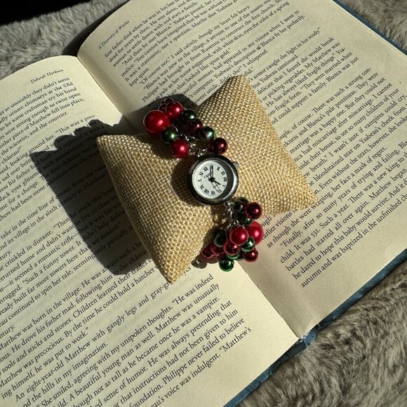 Christmas Theme Jingle Bell Bracelet Watch 7.25" with New Battery - Picture 5 of 11